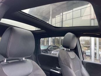 Mercedes-Benz B-Class B200 AMG Line Premium Plus Edition 5dr Auto