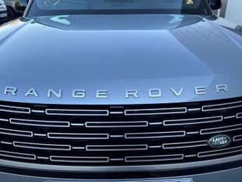 Land Rover Range Rover 3.0 D300 HSE 4dr Auto