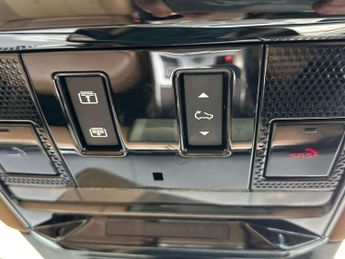 Land Rover Range Rover 3.0 P440e SE 4dr Auto