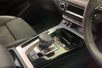 Audi Q5 50 TFSI e Quattro S Line 5dr S Tronic