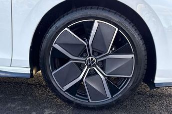 Volkswagen Golf 2.0 TDI 150 Black Edition 5dr DSG