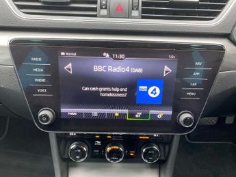 Skoda Superb Estate 1.4 TSI iV SE L DSG 5dr