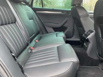 Skoda Superb Estate 1.4 TSI iV SE L DSG 5dr