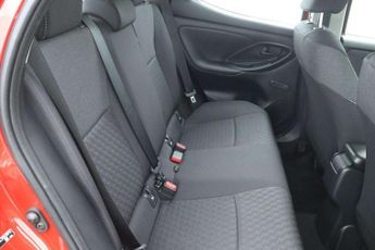 Toyota Yaris 1.5 Hybrid Icon 5dr CVT