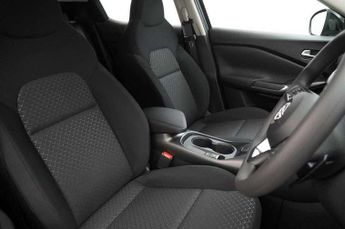 Nissan Juke 1.0 DiG-T Acenta Premium 5dr DCT