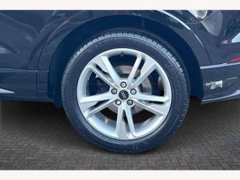 Audi Q3 35 TFSI S Line 5dr S Tronic