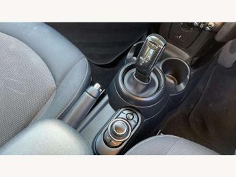 MINI Hatchback 5dr 1.5 Cooper Classic 5dr Auto