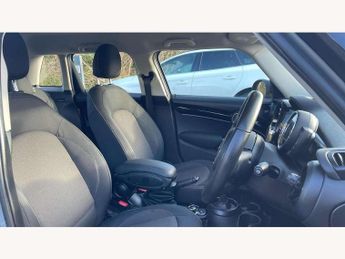 MINI Hatchback 5dr 1.5 Cooper Classic 5dr Auto
