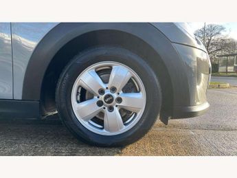 MINI Hatchback 5dr 1.5 Cooper Classic 5dr Auto