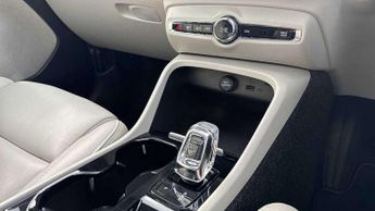 Volvo XC40 2.0 T4 Inscription Pro 5dr AWD Geartronic