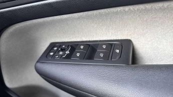 Volvo XC40 2.0 T4 Inscription Pro 5dr AWD Geartronic