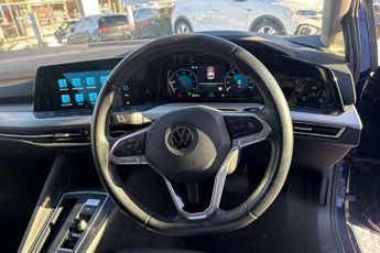 Volkswagen Golf 2.0 TDI Life 5dr DSG