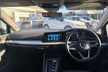 Volkswagen Golf 2.0 TDI Life 5dr DSG