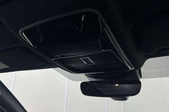Land Rover Range Rover Velar 3.0 D300 R-Dynamic HSE 5dr Auto