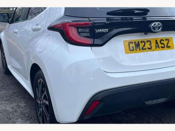Toyota Yaris 1.5 Hybrid Design 5dr CVT