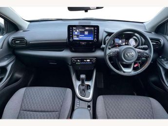 Toyota Yaris 1.5 Hybrid Design 5dr CVT