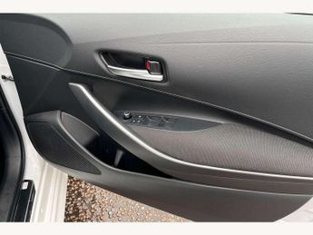 Toyota Corolla Touring Sport 1.8 Hybrid Icon 5dr CVT