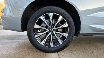 Volvo XC60 2.0 B5P Plus Dark 5dr AWD Geartronic
