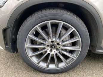 Mercedes-Benz GLC GLC 220d 4Matic AMG Line Premium 5dr 9G-Tronic