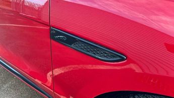 Jaguar F-Pace 2.0 D200 R-Dynamic HSE Black 5dr Auto AWD