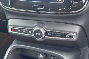 Volvo XC40 Recharge 1.5 T4 Recharge PHEV Core Bright 5dr Auto