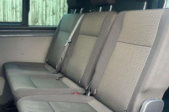 Volkswagen Transporter 2.0 TDI 150 Highline Kombi Van DSG