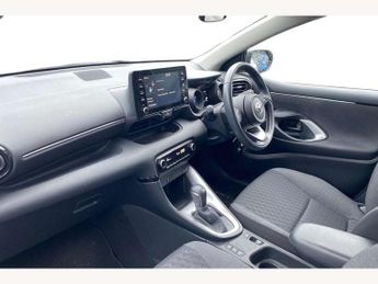 Toyota Yaris 1.5 Hybrid Design 5dr CVT