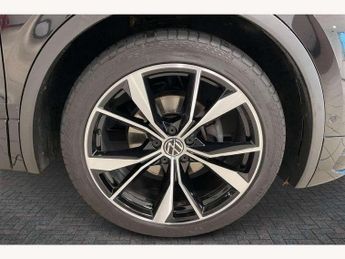 Volkswagen Tiguan 2.0 TDI R-Line 5dr DSG