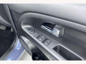 Kia Venga 1.6 3 5dr Auto [6]