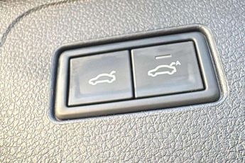 Volkswagen Passat 2.0 TDI EVO SCR R-Line 5dr DSG