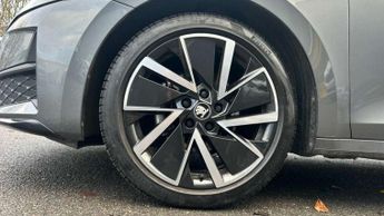 Skoda Octavia Estate 1.5 TSI 150 e-TEC Sportline 5dr DSG