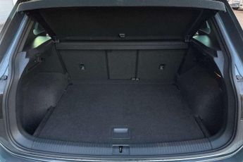 Volkswagen Tiguan 2.0 TSi 230 4Motion SEL 5dr DSG