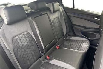 Volkswagen Golf 2.0 TDI 150 R-Line 5dr DSG