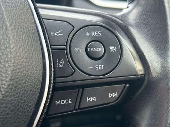 Toyota RAV4 2.5 VVT-i Hybrid Dynamic 5dr CVT