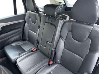 Volvo XC90 2.0 B5D [235] Momentum 5dr AWD Geartronic