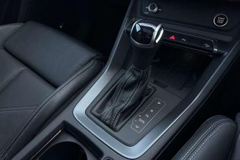 Audi Q3 35 TFSI Black Edition 5dr S Tronic [20" Alloy]