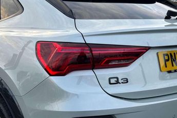 Audi Q3 35 TFSI Black Edition 5dr S Tronic [20" Alloy]