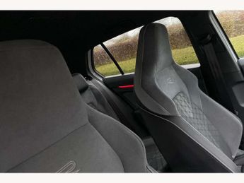 Volkswagen Golf 1.5 eTSI 150 R-Line 5dr DSG