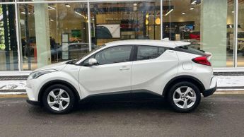 Toyota C-HR 1.8 Hybrid Icon 5dr CVT