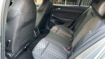 Volkswagen Golf 2.0 TDI 150 R-Line 5dr DSG