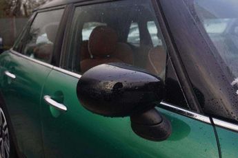 MINI Hatchback 5dr 1.5 Cooper Exclusive 5dr Auto [Comfort/Nav Pack]
