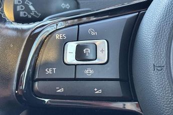 Volkswagen Golf R 2.0 TSI 300 R 5dr 4MOTION DSG