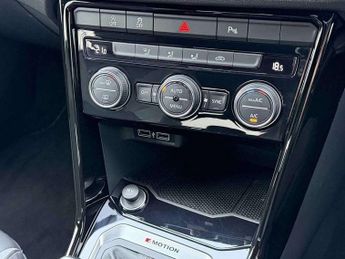 Volkswagen T-Roc 2.0 TSI 4MOTION R 5dr DSG