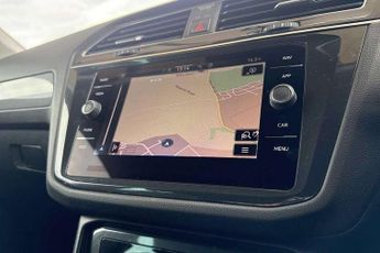 Volkswagen Tiguan 2.0 TDI Life 5dr DSG