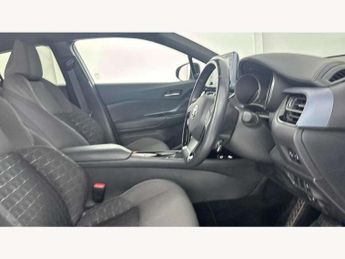 Toyota C-HR 1.8 Hybrid Design 5dr CVT