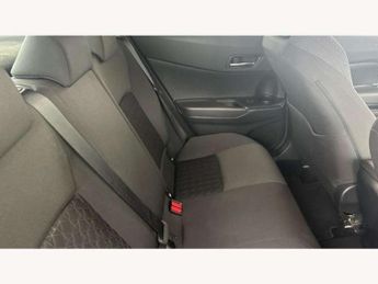 Toyota C-HR 1.8 Hybrid Design 5dr CVT