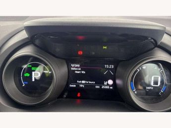 Toyota Yaris 1.5 Hybrid Design 5dr CVT