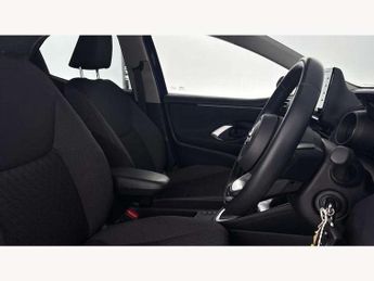 Toyota Yaris 1.5 Hybrid Design 5dr CVT