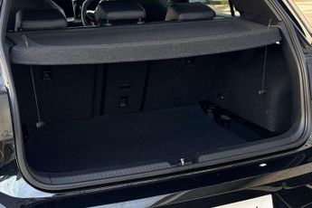 Volkswagen Golf 1.5 eTSI 150 R-Line 5dr DSG