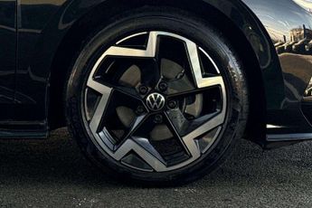 Volkswagen Golf 1.5 eTSI 150 R-Line 5dr DSG